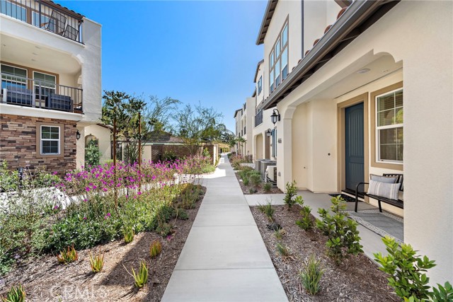 Detail Gallery Image 25 of 29 For 466 Besalu, Mission Viejo,  CA 92692 - 1 Beds | 1/1 Baths