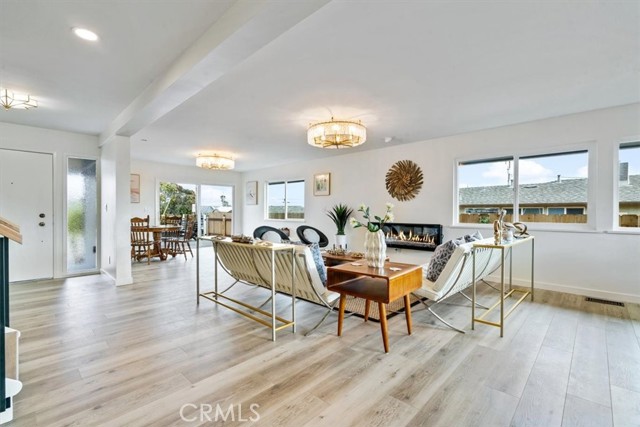 31 N 3rd Street, Cayucos CA: https://media.crmls.org/medias/8809cb3f-cef0-4bb9-9de3-f9e6959d675a.jpg