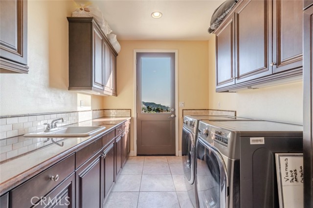 Detail Gallery Image 23 of 72 For 10817 W Stallion Ranch Rd, Sunland,  CA 91040 - 5 Beds | 6 Baths