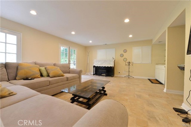 5436 Valinda Avenue, Rancho Cucamonga CA: https://media.crmls.org/medias/880a1bad-f6a8-4214-93dd-e7c738db9187.jpg