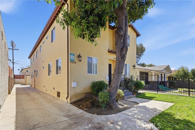 Front Image Thumbnail for CROC26089547