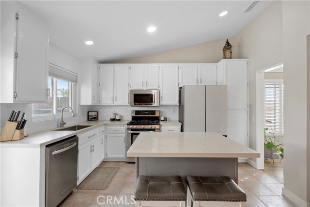 Detail Gallery Image 6 of 22 For 25704 Pelion, Menifee,  CA 92584 - 4 Beds | 2 Baths