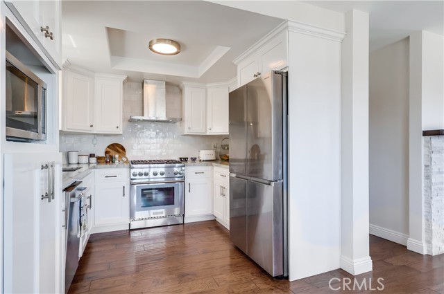 4021 S Pacific Avenue, San Pedro CA: https://media.crmls.org/medias/880b6d5f-5310-4f70-9dcb-5339a5f3545e.jpg