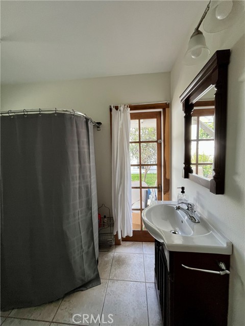 Detail Gallery Image 16 of 17 For 406 11th, Huntington Beach,  CA 92648 - 2 Beds | 1 Baths