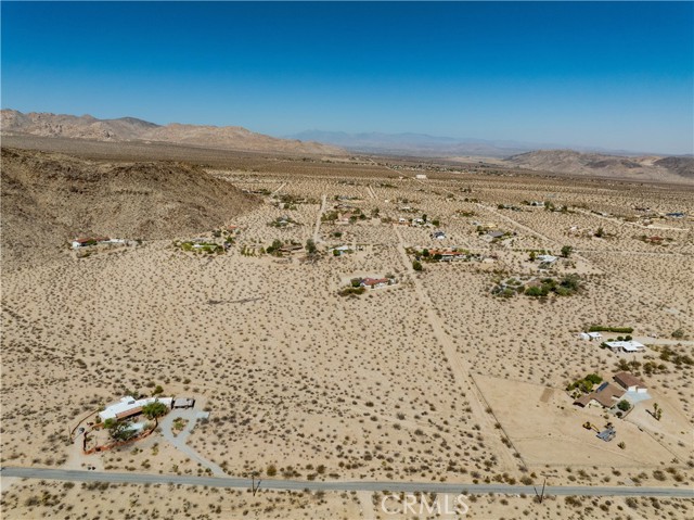 Detail Gallery Image 10 of 21 For 7054 Canyon Rd, Twentynine Palms,  CA 92277 - – Beds | – Baths