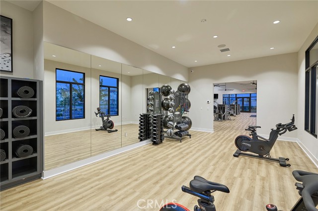 Detail Gallery Image 7 of 28 For 12951 Paradiso Dr #105,  Corona,  CA 92880 - 3 Beds | 3/1 Baths