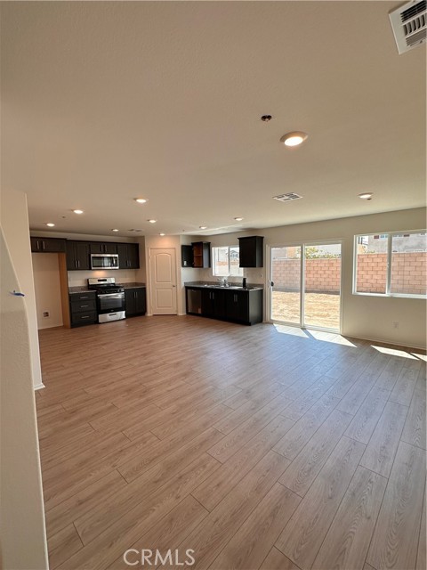 Detail Gallery Image 10 of 26 For 14039 Starlene St, Moreno Valley,  CA 92555 - 3 Beds | 2/1 Baths