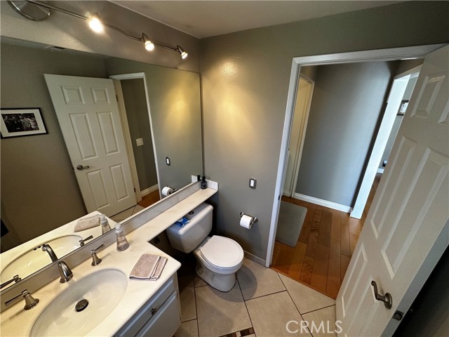 Detail Gallery Image 12 of 50 For 3 Holly Hill Ln, Laguna Hills,  CA 92653 - 4 Beds | 2/1 Baths