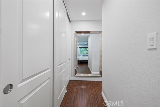 Detail Gallery Image 22 of 46 For 10061 Melinda Way #2,  Northridge,  CA 91325 - 2 Beds | 2/1 Baths