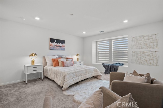 3981 E Huntington Street, Ontario CA: https://media.crmls.org/medias/880eea07-bada-4b30-91c5-2568b098c885.jpg