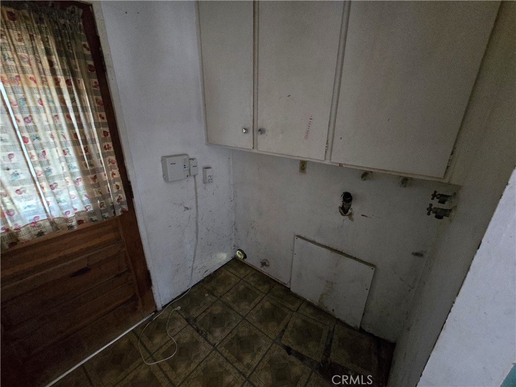https://media.crmls.org/medias/880fe57d-7169-437a-8a4b-45f4072ffbb3.jpg?preset=X-Large