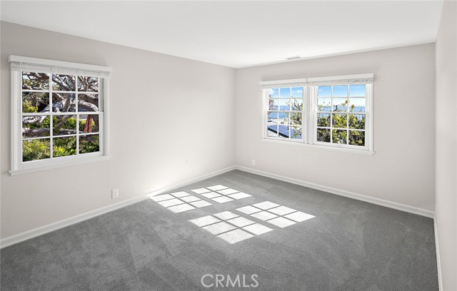 1259 Cliff Drive, Laguna Beach CA: https://media.crmls.org/medias/88101830-ed76-4071-8e54-991e45149bee.jpg