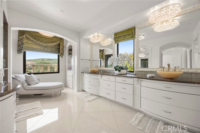 Detail Gallery Image 34 of 60 For 3991 Hollow Ridge Ct, Yorba Linda,  CA 92887 - 5 Beds | 4/1 Baths