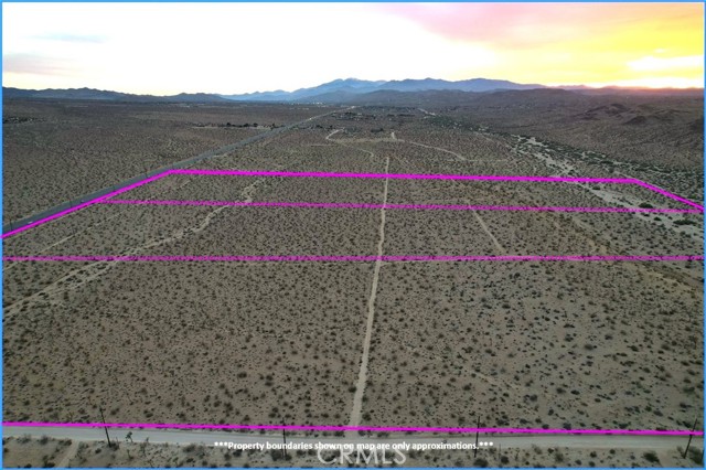 Detail Gallery Image 3 of 8 For 60750 29 Palms Hwy, Joshua Tree,  CA 92252 - – Beds | – Baths