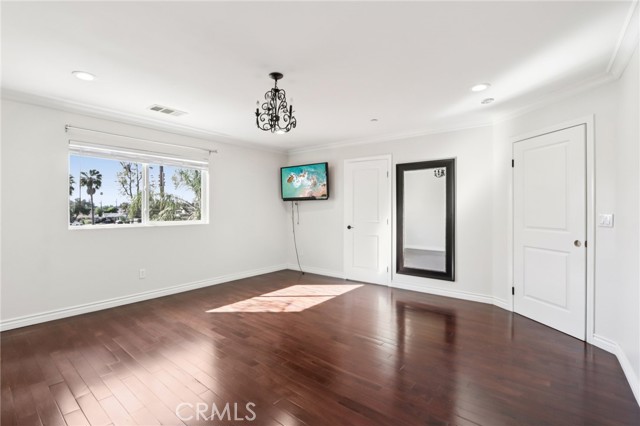 Detail Gallery Image 39 of 69 For 7659 Coldwater Canyon Ct, North Hollywood,  CA 91605 - 4 Beds | 5 Baths