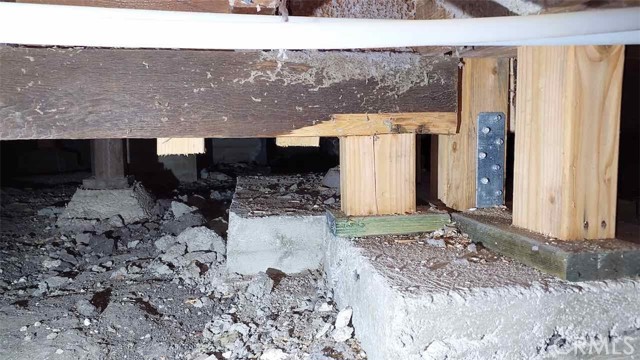 Detail Gallery Image 22 of 28 For 1909 Dalton Rd, Palos Verdes Estates,  CA 90274 - 5 Beds | 3 Baths