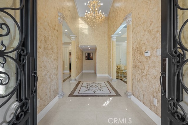 8817 Louise Avenue, Sherwood Forest CA: https://media.crmls.org/medias/88139cd5-2030-450b-9383-40a9d9608d98.jpg