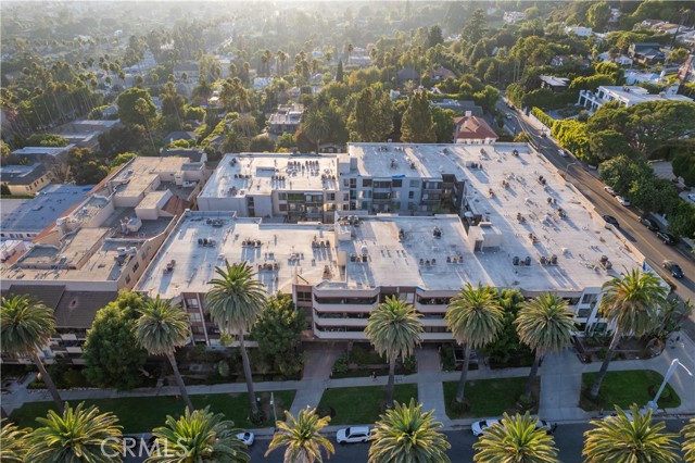 Detail Gallery Image 22 of 24 For 1745 Camino Palmero St #107,  Los Angeles,  CA 90046 - 1 Beds | 1 Baths