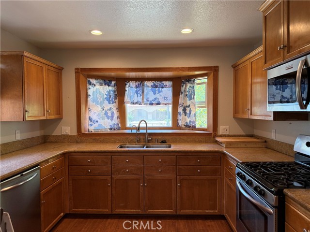 15192 Laguna Avenue, Lake Elsinore CA: https://media.crmls.org/medias/88140fd4-9ff3-4d08-9271-8504f795fad9.jpg