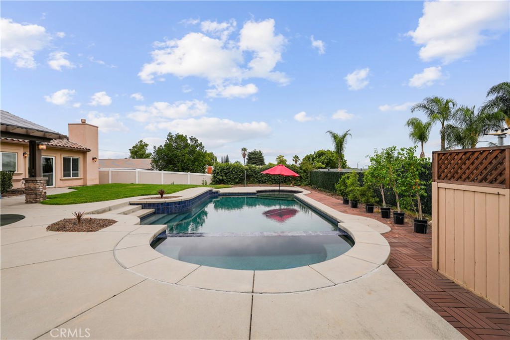 88141504 76C0 4819 Bfeb 3E4815771Ce9 1018 W 15Th Street, Upland, Ca 91786 &Lt;Span Style='BackgroundColor:transparent;Padding:0Px;'&Gt; &Lt;Small&Gt; &Lt;I&Gt; &Lt;/I&Gt; &Lt;/Small&Gt;&Lt;/Span&Gt;