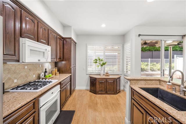 Image 12 of 74 For 31 Via Silla