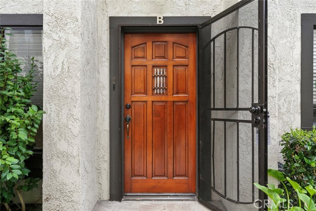 Detail Gallery Image 9 of 46 For 1102 San Juan St #B,  Tustin,  CA 92780 - 2 Beds | 2/1 Baths