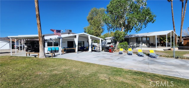 Detail Gallery Image 3 of 33 For 11700 Highway 95, Lot #5, Blythe,  CA 92225 - 3 Beds | 2 Baths