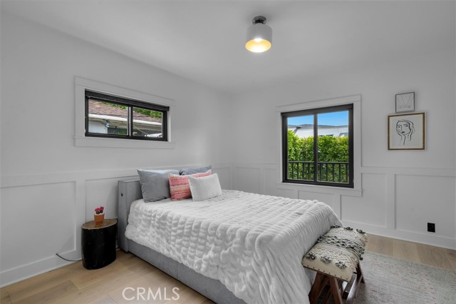 1012 10th Street, Manhattan Beach CA: https://media.crmls.org/medias/88163bf1-7d29-44fa-b671-81f7fab76dac.jpg