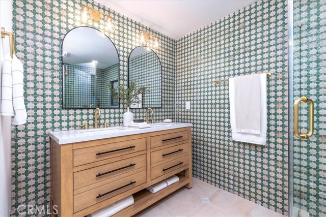 Detail Gallery Image 16 of 25 For 312 N Bronson Ave, Los Angeles,  CA 90004 - 2 Beds | 1 Baths