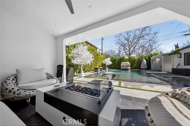 Detail Gallery Image 45 of 64 For 4926 Greenbush Ave, Sherman Oaks,  CA 91423 - 4 Beds | 3 Baths