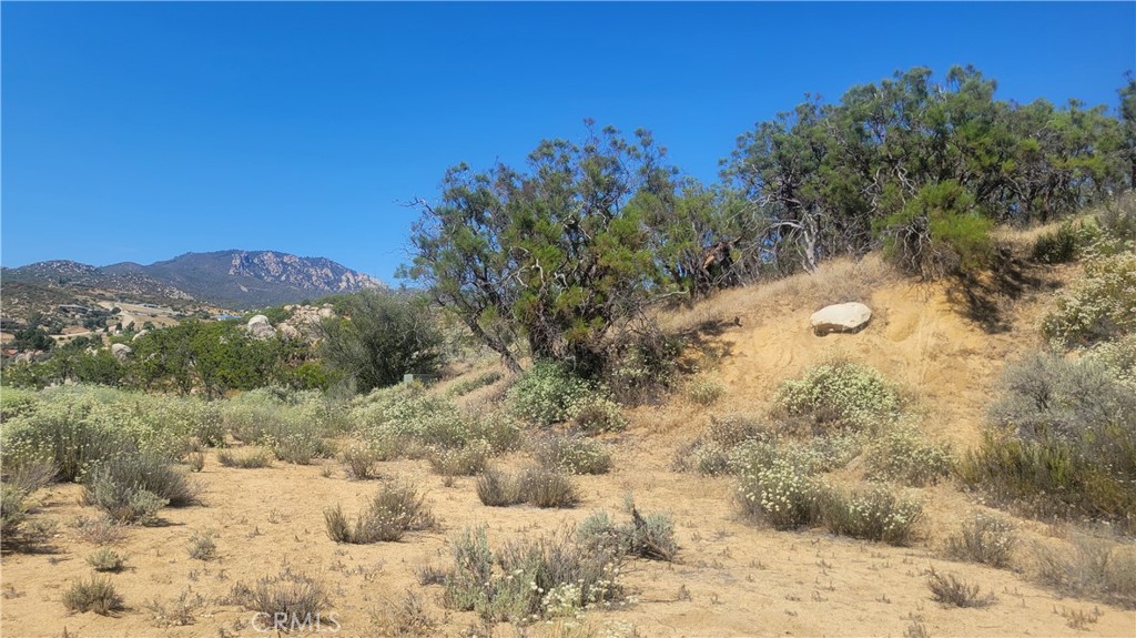 48775 Leaning Rock Court