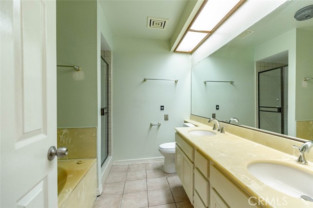 Detail Gallery Image 27 of 35 For 1854 S Beverly Glen Bld #204,  –,  CA 90025 - 2 Beds | 2 Baths