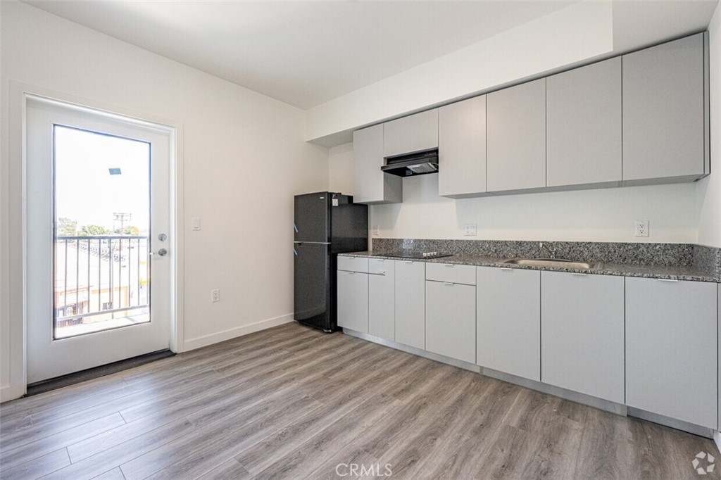 MLS #SR25061748 img 7