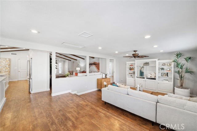 Detail Gallery Image 15 of 38 For 9181 Sherry Cir, Huntington Beach,  CA 92646 - 4 Beds | 2 Baths