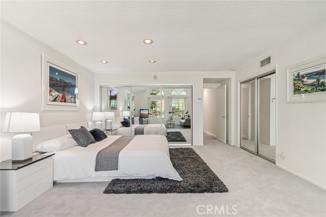 Detail Gallery Image 23 of 42 For 12131 Woodley Ave, Granada Hills,  CA 91344 - 4 Beds | 2/1 Baths