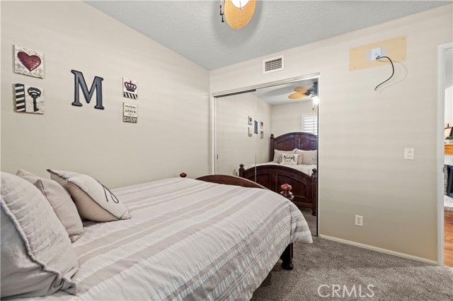 28631 Winterdale Drive, Canyon Country CA: https://media.crmls.org/medias/88194cef-878b-4d0c-8580-33d3e48962ab.jpg