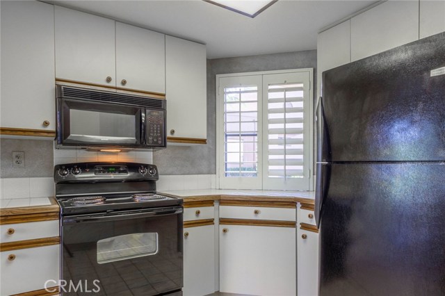 Image 15 for 76511   Daffodil DR