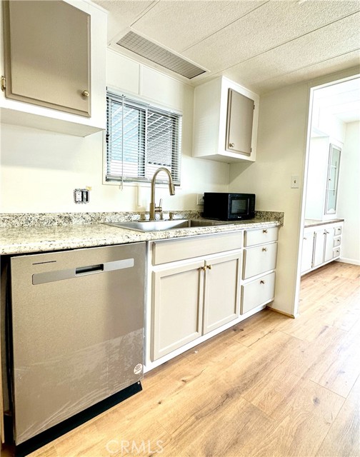 Detail Gallery Image 8 of 21 For 1701 S Thornburg St #139,  Santa Maria,  CA 93458 - 2 Beds | 2 Baths