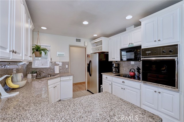 Detail Gallery Image 14 of 36 For 6081 Macarthur Way, Buena Park,  CA 90620 - 4 Beds | 2 Baths