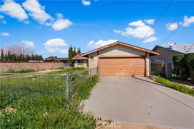 Detail Gallery Image 2 of 36 For 4803 W Avenue L6, Lancaster,  CA 93536 - 3 Beds | 2 Baths