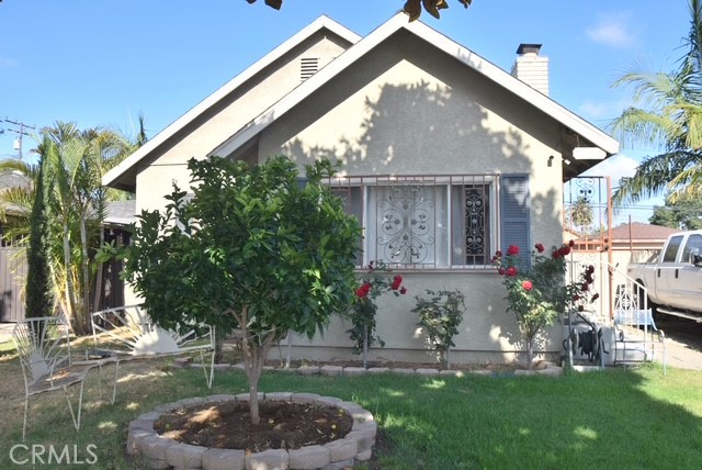 1935 Maine Avenue, Long Beach CA: https://media.crmls.org/medias/881b4028-d50a-4111-993a-77c398becb30.jpg