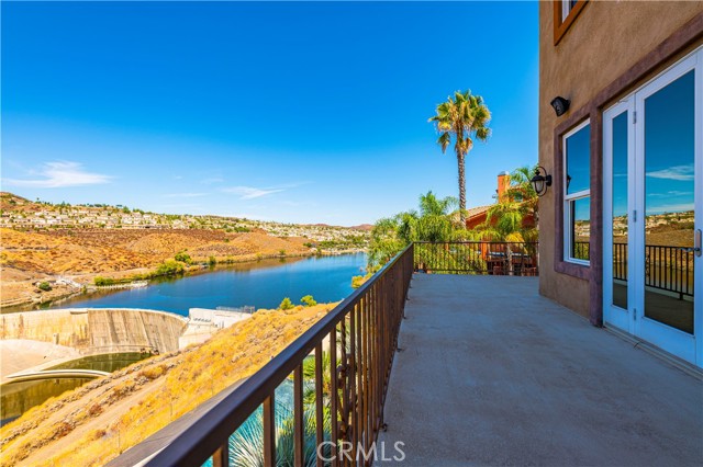 Detail Gallery Image 18 of 65 For 30633 Wood Duck Pl, Canyon Lake,  CA 92587 - 4 Beds | 4/2 Baths