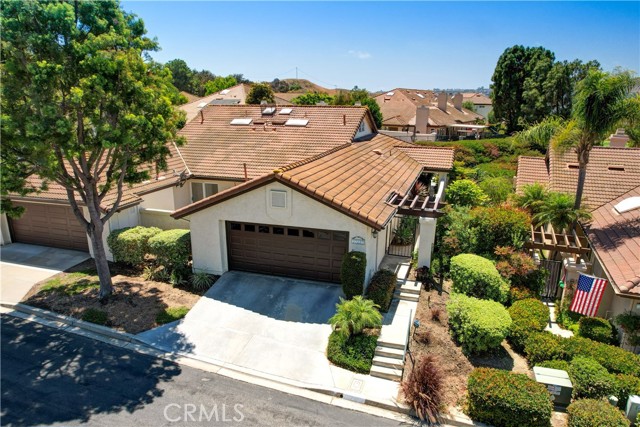 27237 Via Capri, San Juan Capistrano CA: https://media.crmls.org/medias/881bb725-8cc3-482f-b815-75911a4600aa.jpg