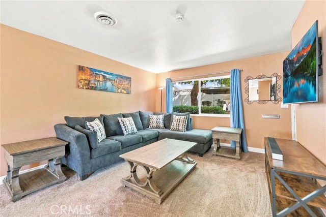 669 East Matchwood Place photo 7