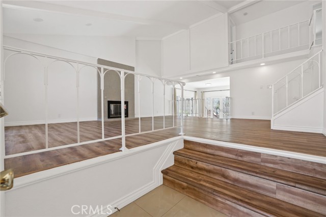 Detail Gallery Image 3 of 27 For 19382 Weymouth Ln, Huntington Beach,  CA 92646 - 4 Beds | 3 Baths