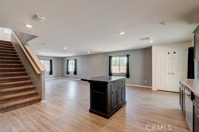 Detail Gallery Image 5 of 28 For 838 Avenida Del Rio, San Jacinto,  CA 92582 - 4 Beds | 3 Baths