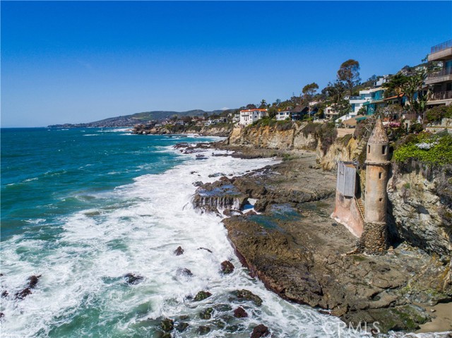 Detail Gallery Image 32 of 38 For 79 Blue Lagoon, Laguna Beach,  CA 92651 - 3 Beds | 3 Baths