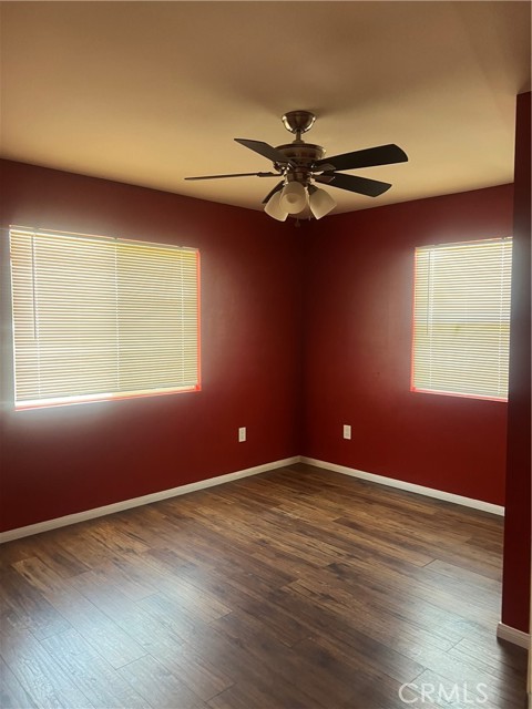 Detail Gallery Image 16 of 27 For 305 W Sumner Ave, Lake Elsinore,  CA 92530 - 3 Beds | 2 Baths