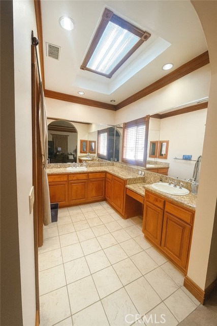 Detail Gallery Image 10 of 14 For 3414 W 82nd Street, Inglewood,  CA 90305 - 3 Beds | 2/1 Baths