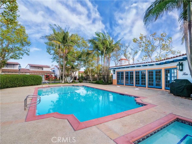 1 Via La Cima, Rancho Palos Verdes, California 90275, 2 Bedrooms Bedrooms, ,1 BathroomBathrooms,Residential,Sold,Via La Cima,PV21253168
